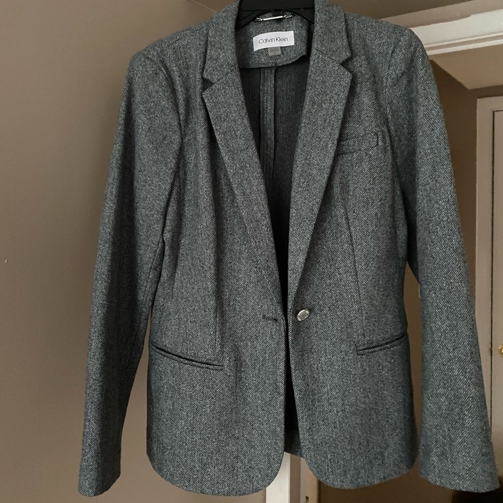 MUST GO🔥🔥NWOT Calvin Klein Blazer